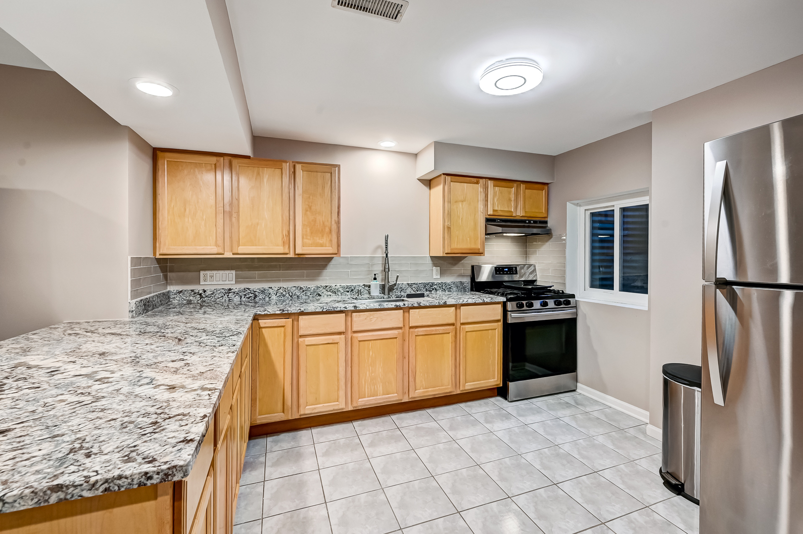 1770 Windmill Court Addison, IL 60101 - Photo 28 of 58