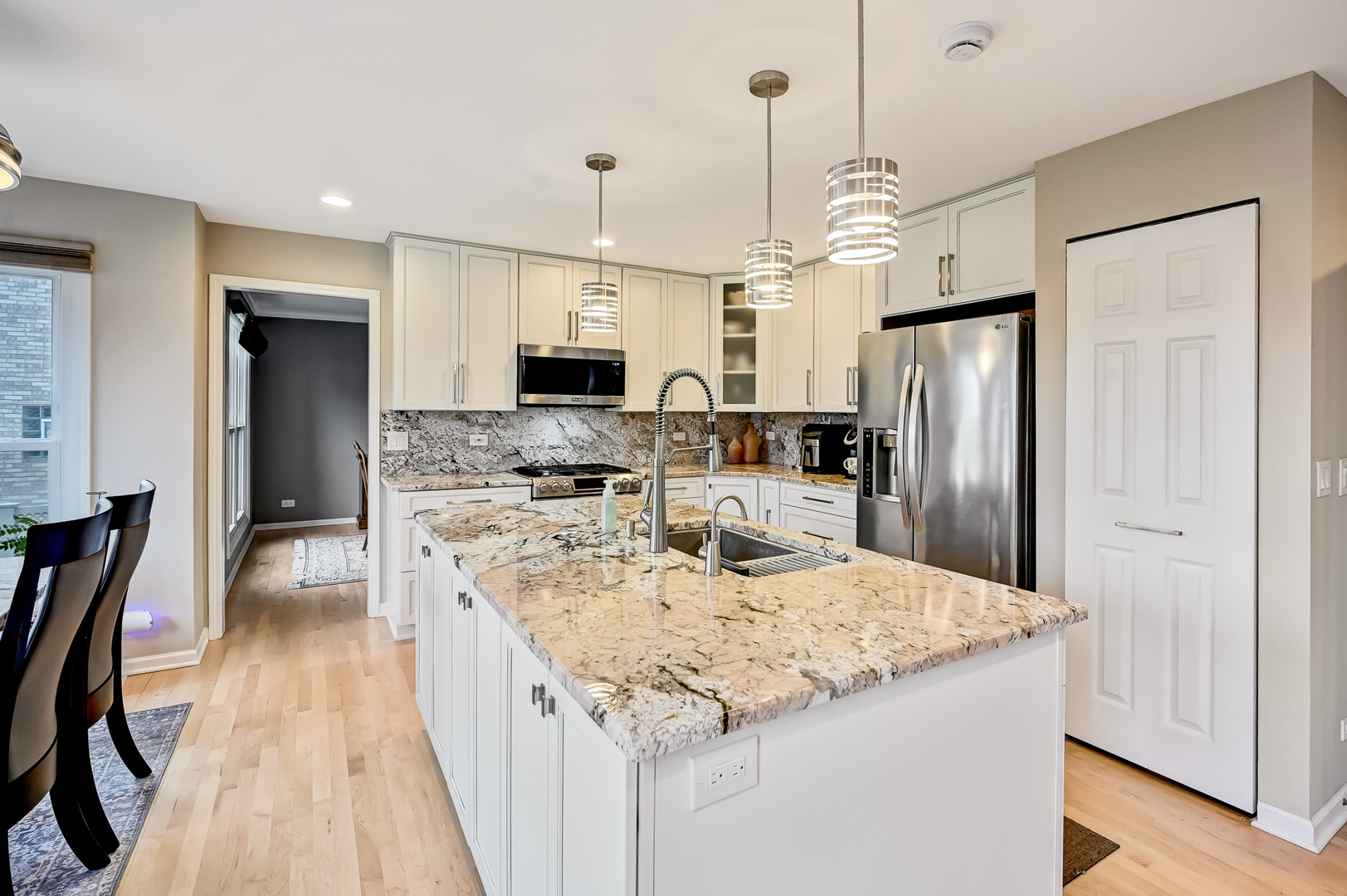 1770 Windmill Court Addison, IL 60101 - Photo 10 of 58