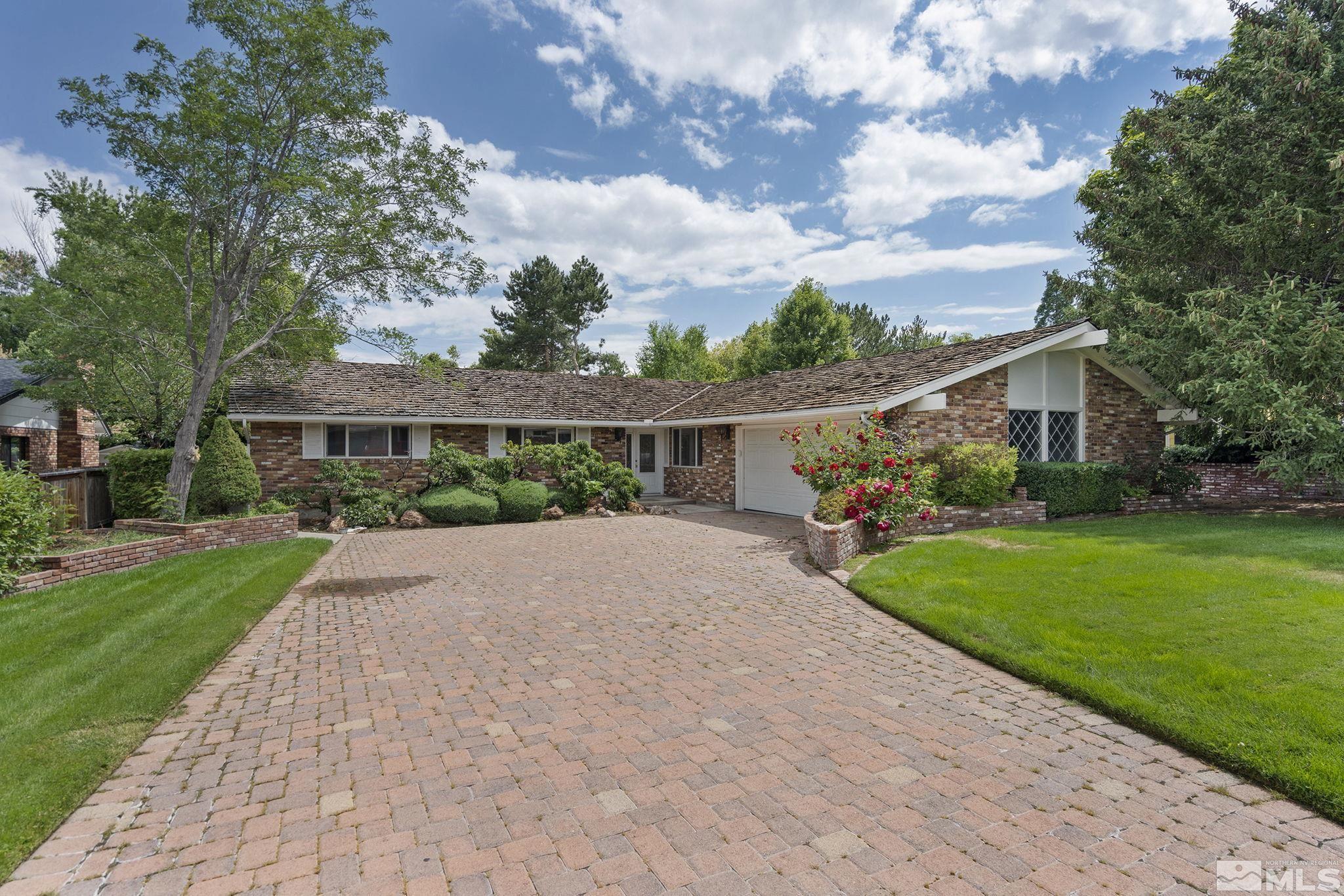 2000 Palisade Drive Reno, NV 89509 - Photo 4 of 39 Photo 4