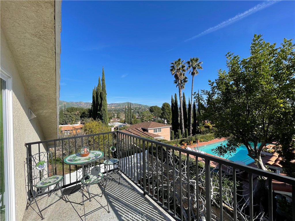 19153 Clymer Street Porter Ranch, CA 91326 - Photo 3 of 18