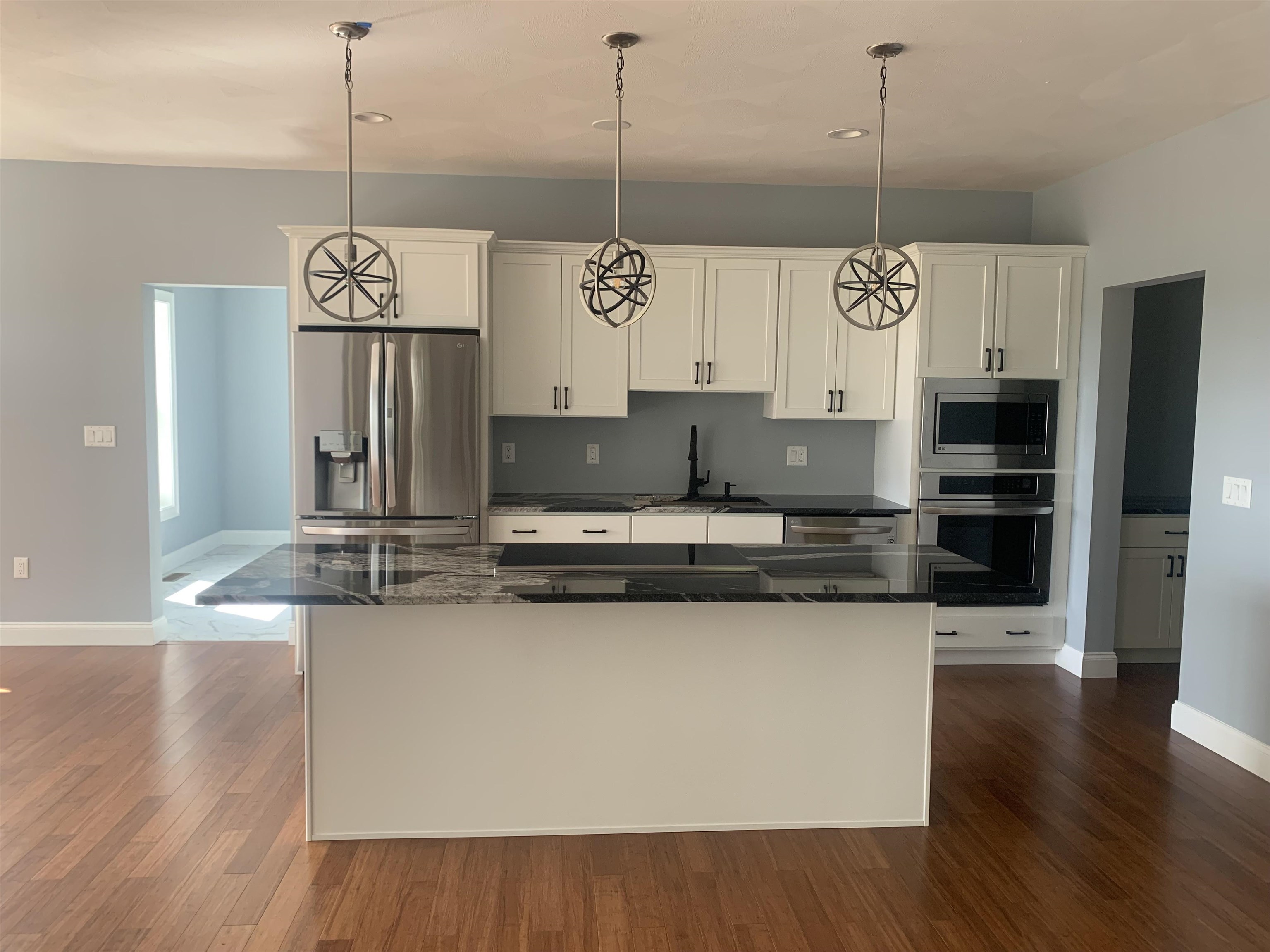 20 Oakland Ridge Road, Unit 10 Pelham, NH 03076 - Photo 3 of 8