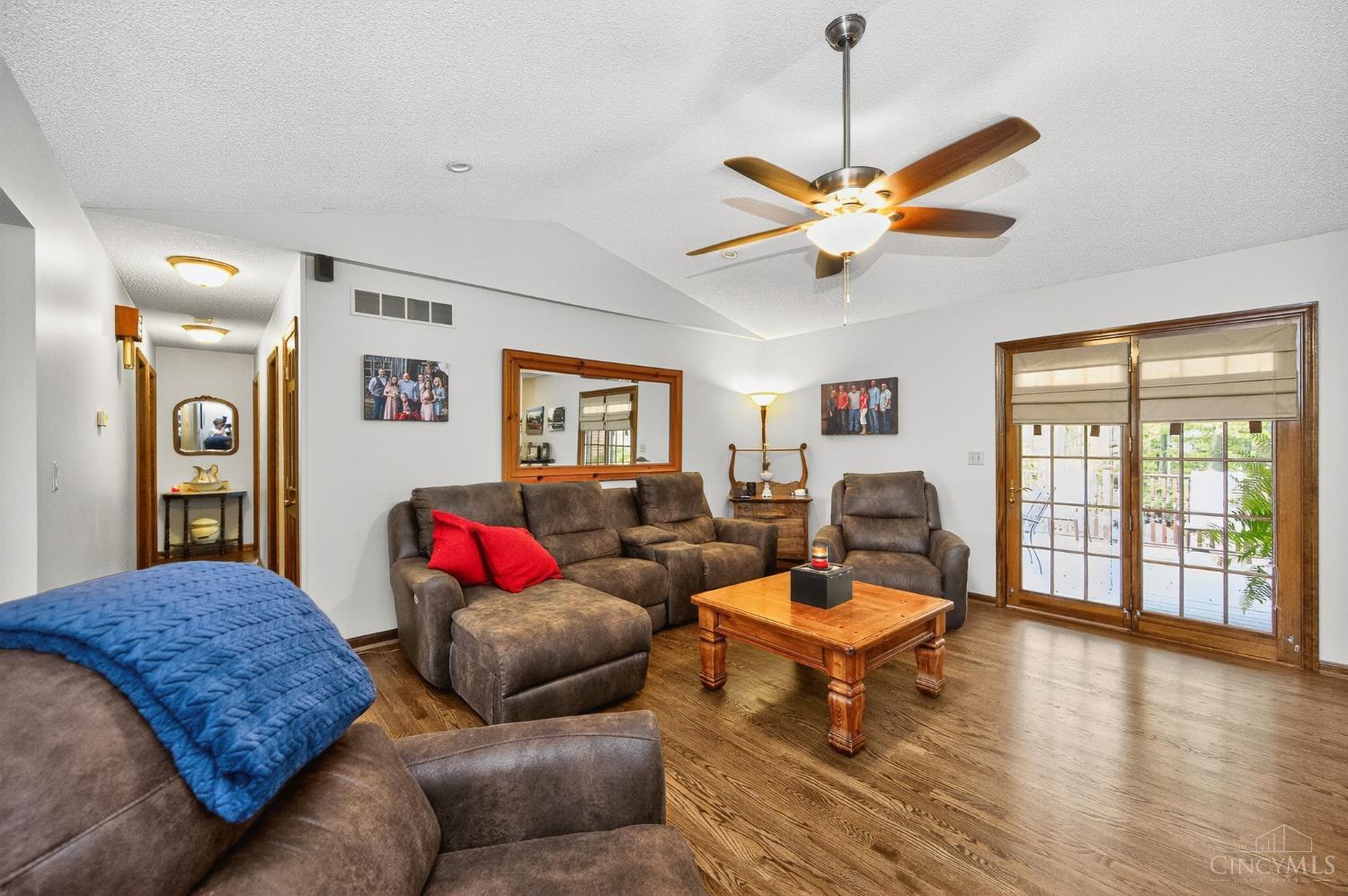 826 West Turtlecreek Union Road Lebanon, OH 45036 - Photo 5 of 57