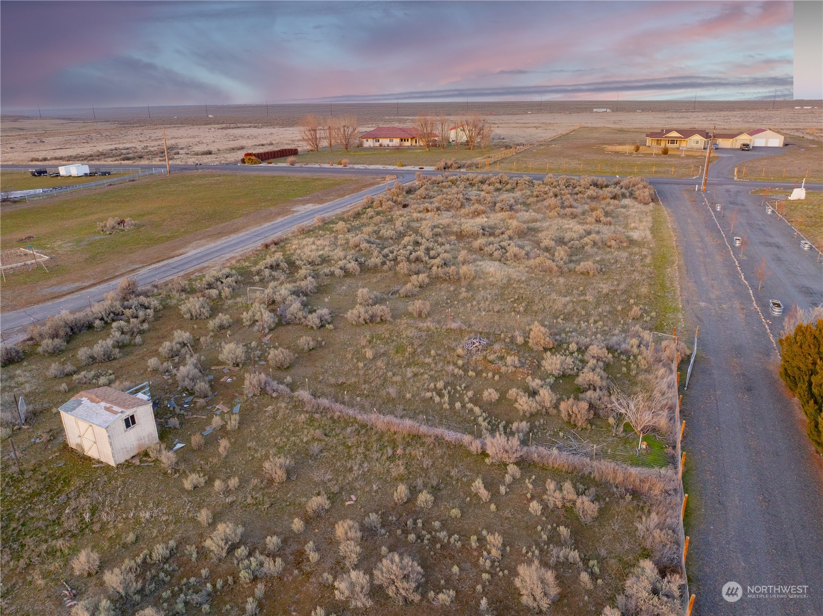 9876 Neppel Road Northeast Moses Lake, WA 98837 - Photo 12 of 27 Gallery Image 12