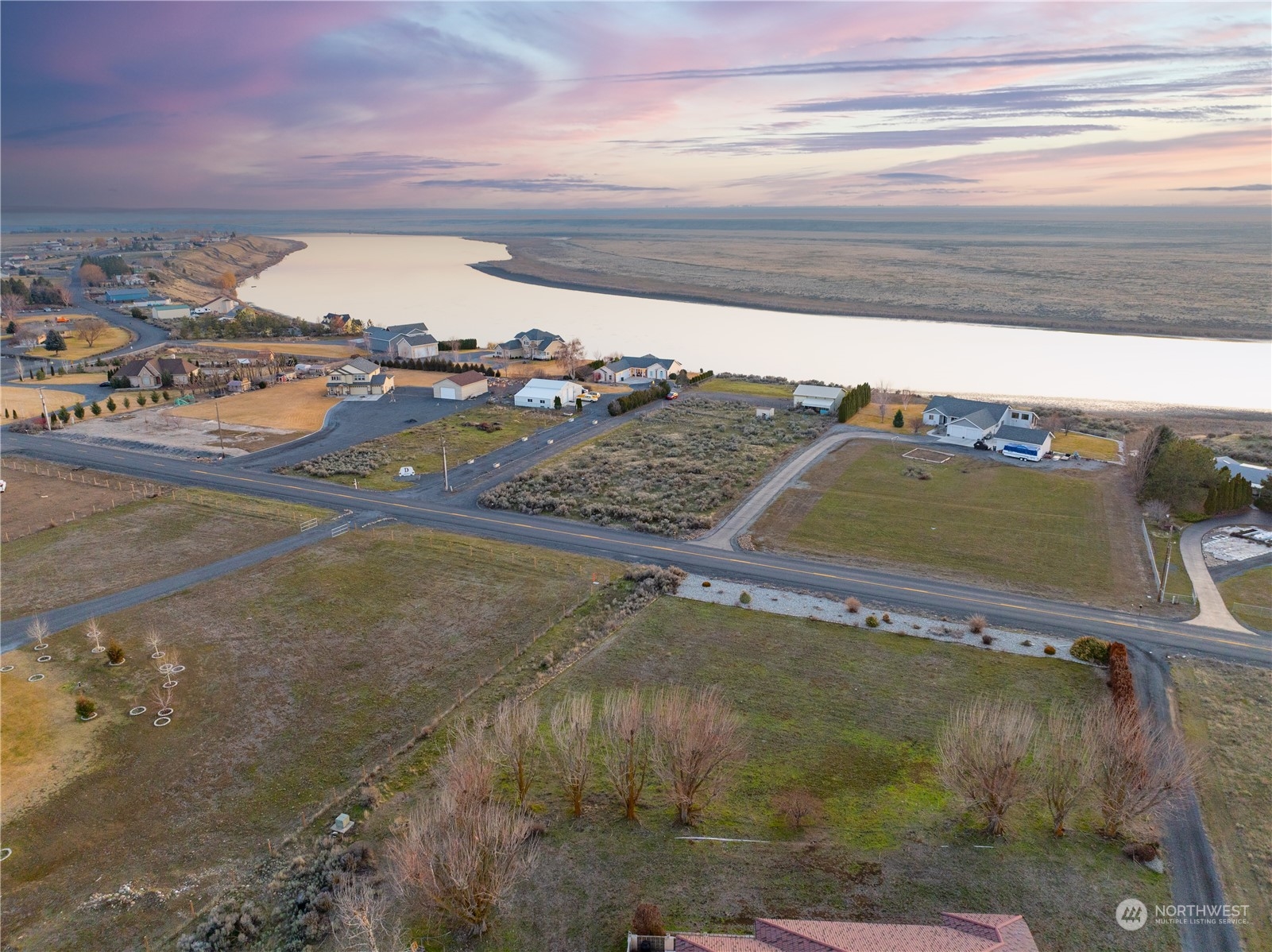 9876 Neppel Road Northeast Moses Lake, WA 98837 - Photo 8 of 27 Gallery Image 8