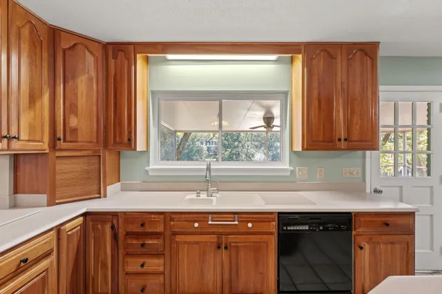 $550,000 | 20 Linwood Road Northwest, Fort Walton Beach, FL 32547