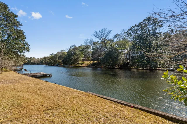 $550,000 | 20 Linwood Road Northwest, Fort Walton Beach, FL 32547