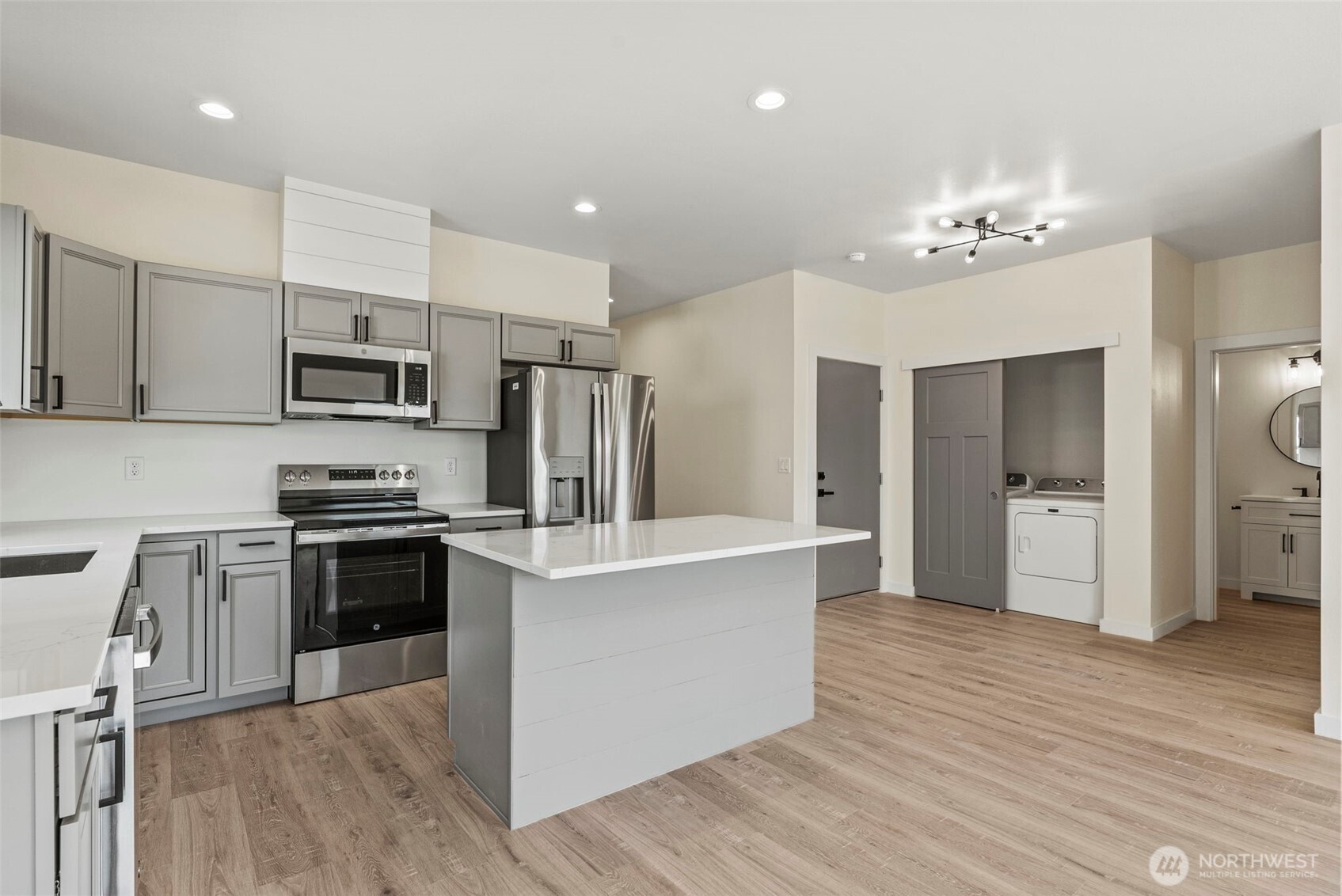 5 Anchor Wy Loop, Unit B Cathlamet, WA 98612 - Photo 7 of 23 Gallery Image 7