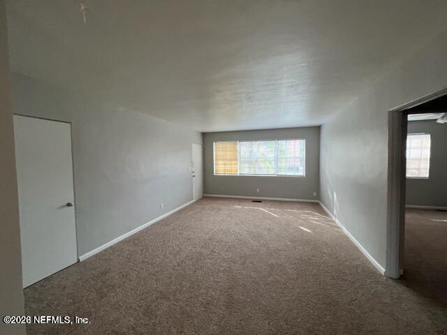 3119 Belden Circle, Unit 1 Jacksonville, FL 32207 - Photo 5 of 12 20220126165359106454000000-o