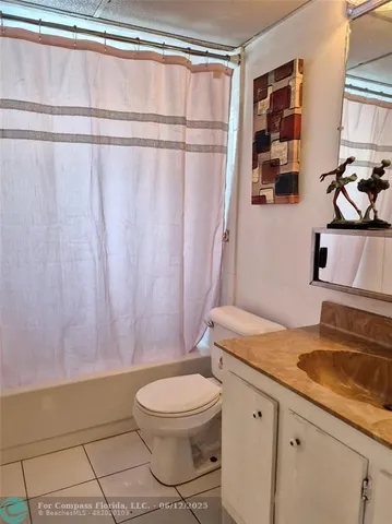 $98,750 | 2840 Somerset Drive, Unit 208M, Lauderdale Lakes, FL 33311