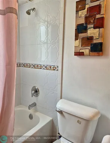 $98,750 | 2840 Somerset Drive, Unit 208M, Lauderdale Lakes, FL 33311