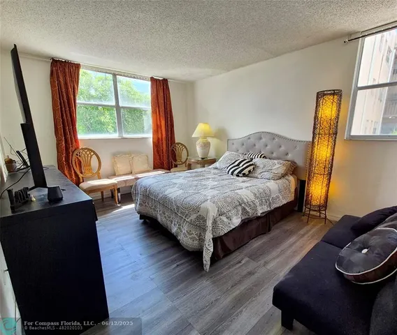 $98,750 | 2840 Somerset Drive, Unit 208M, Lauderdale Lakes, FL 33311