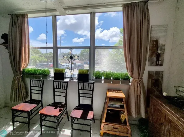 $98,750 | 2840 Somerset Drive, Unit 208M, Lauderdale Lakes, FL 33311