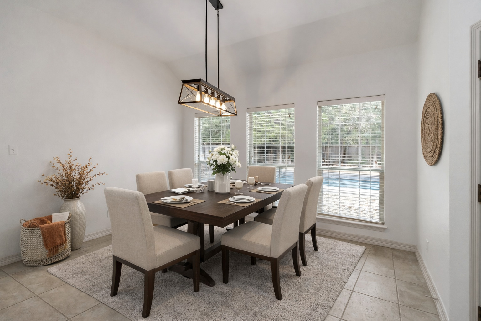 167 Winchester Road Bastrop, TX 78602 - Photo 5 of 34 Dining area with baseboards