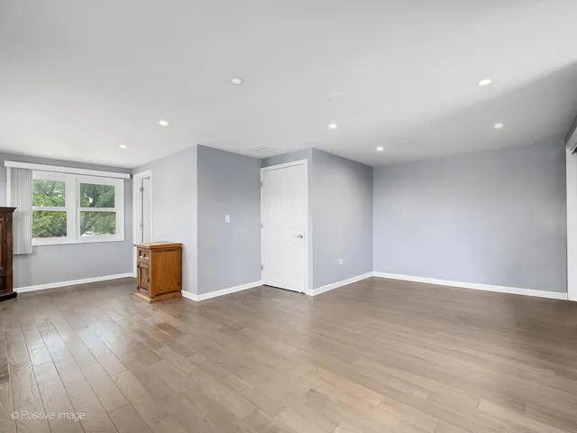 $719,000 | 5524 South Bruner Street, Hinsdale, IL 60521