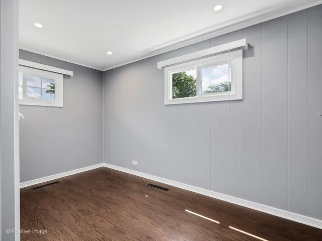 $719,000 | 5524 South Bruner Street, Hinsdale, IL 60521