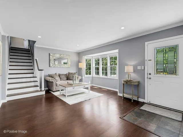 $719,000 | 5524 South Bruner Street, Hinsdale, IL 60521