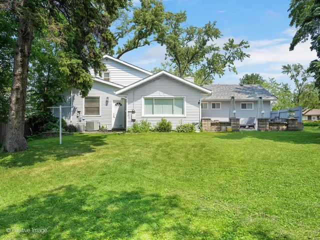 $719,000 | 5524 South Bruner Street, Hinsdale, IL 60521