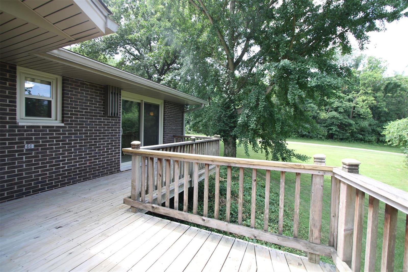 5376 Seminary Road Alton, IL 62002 - Photo 11 of 47 Gallery Image 11