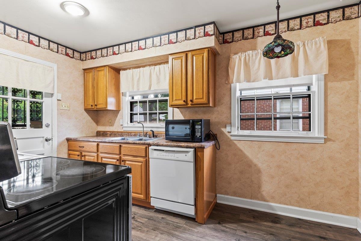 4740 Lynn Road Memphis, TN 38122 - Photo 16 of 25 a kitchen with sink and window