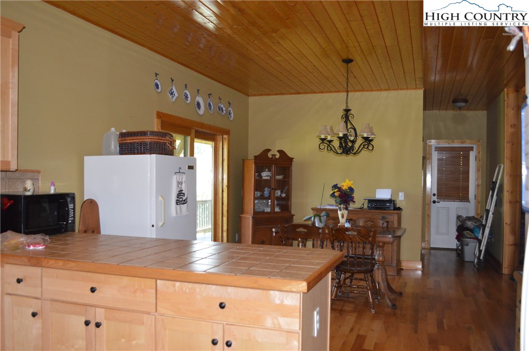 405 Bear Den Road Sparta, NC 28675 - Photo 13 of 44 Gallery Image 13