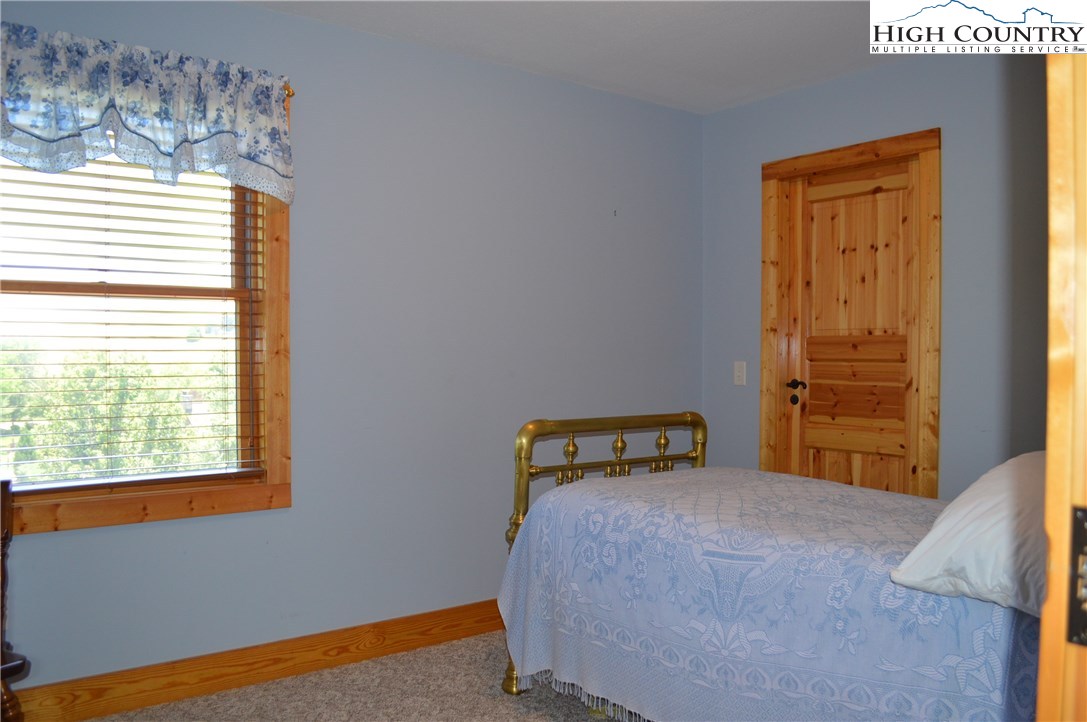 405 Bear Den Road Sparta, NC 28675 - Photo 31 of 44 Gallery Image 31