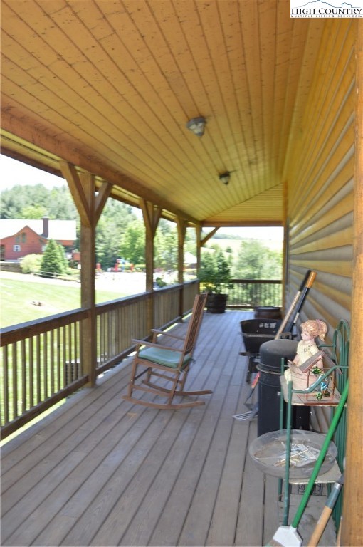 405 Bear Den Road Sparta, NC 28675 - Photo 4 of 44 Gallery Image 4