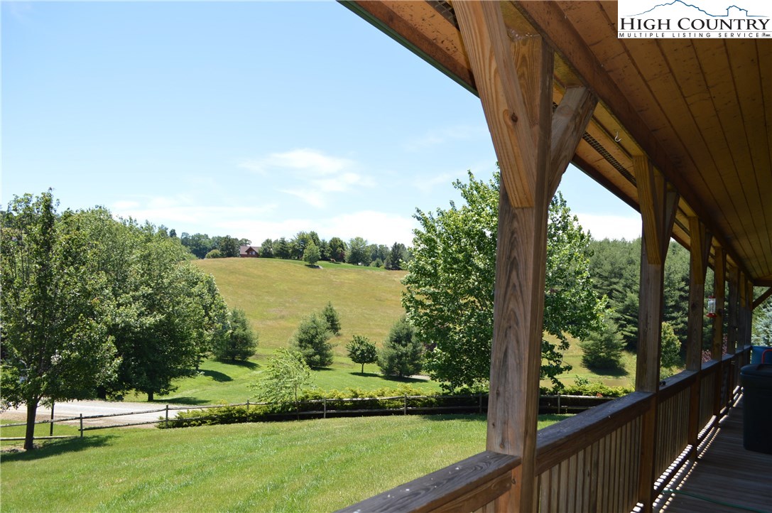 405 Bear Den Road Sparta, NC 28675 - Photo 5 of 44 Gallery Image 5