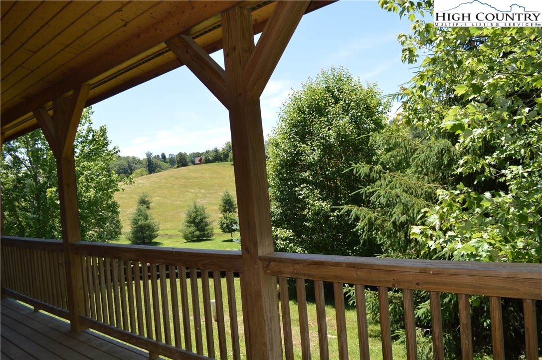 405 Bear Den Road Sparta, NC 28675 - Photo 7 of 44 Gallery Image 7