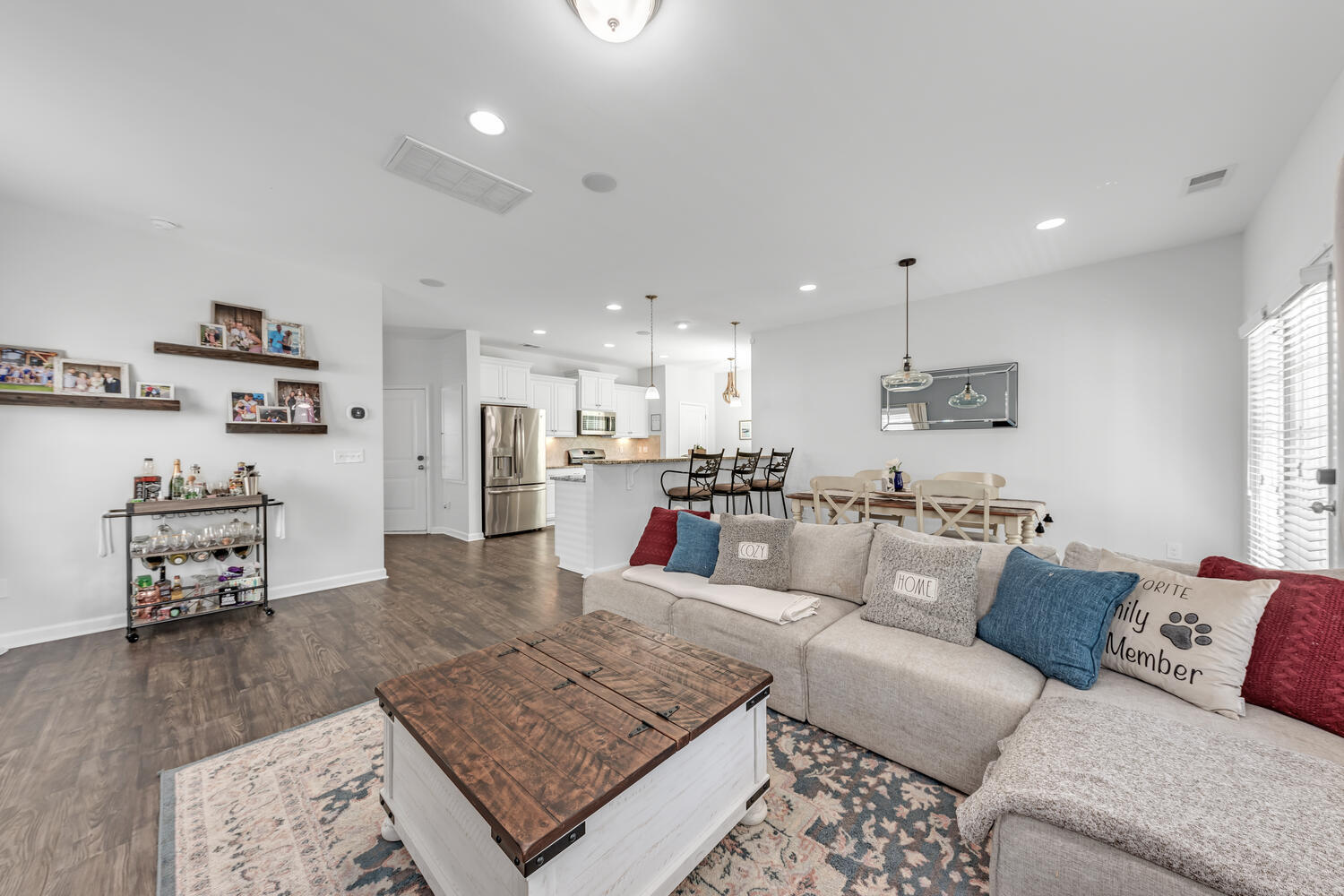 3368 Field Planters Road Johns Island, SC 29455 - Photo 7 of 31 Family room