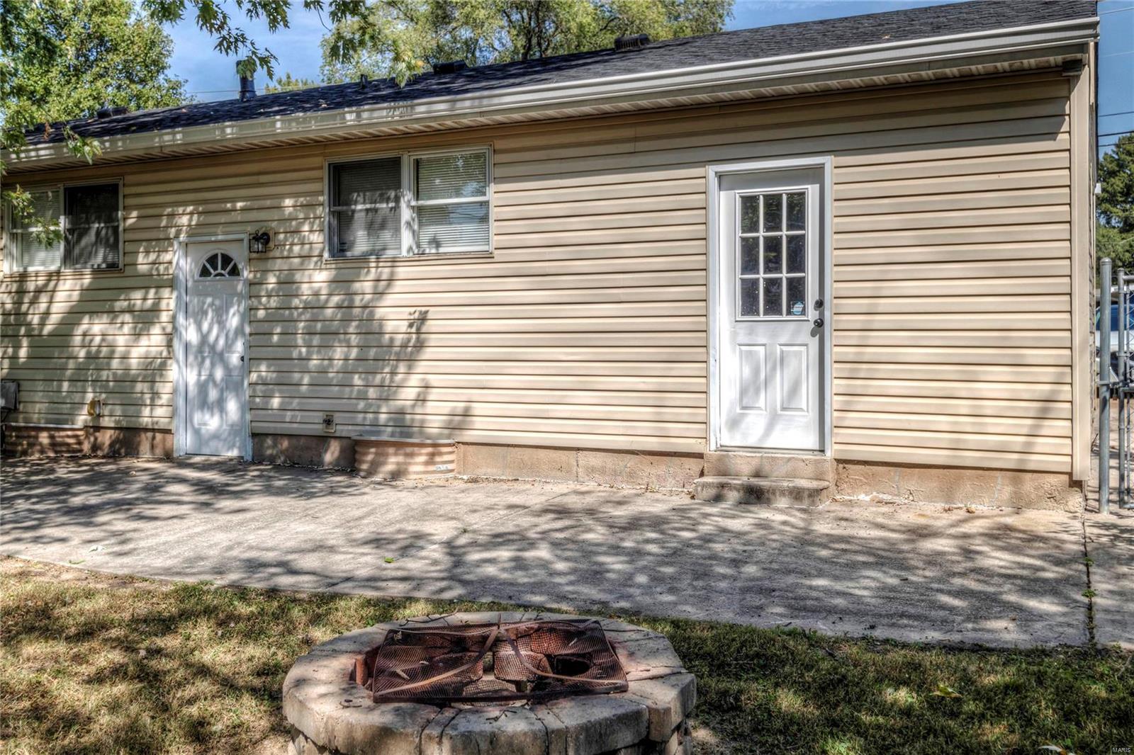 830 Derhake Road Florissant, MO 63033 - Photo 30 of 32 Gallery Image 30