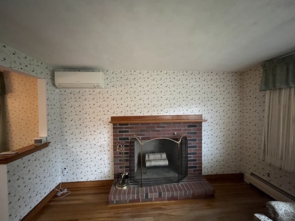 21 Spring Valley Road Burlington, MA 01803 - Photo 5 of 16 Gallery Image 5