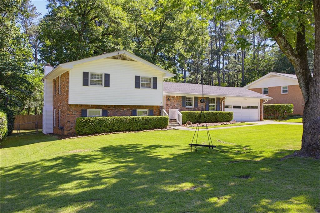 3053 East Ramble Lane Decatur, GA 30033 - Photo 2 of 23