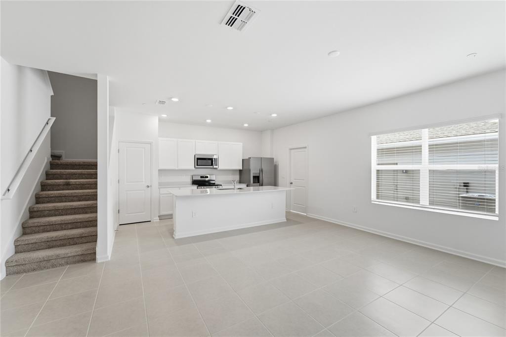 2160 Rider Rain Lane Apopka, FL 32703 - Photo 5 of 44