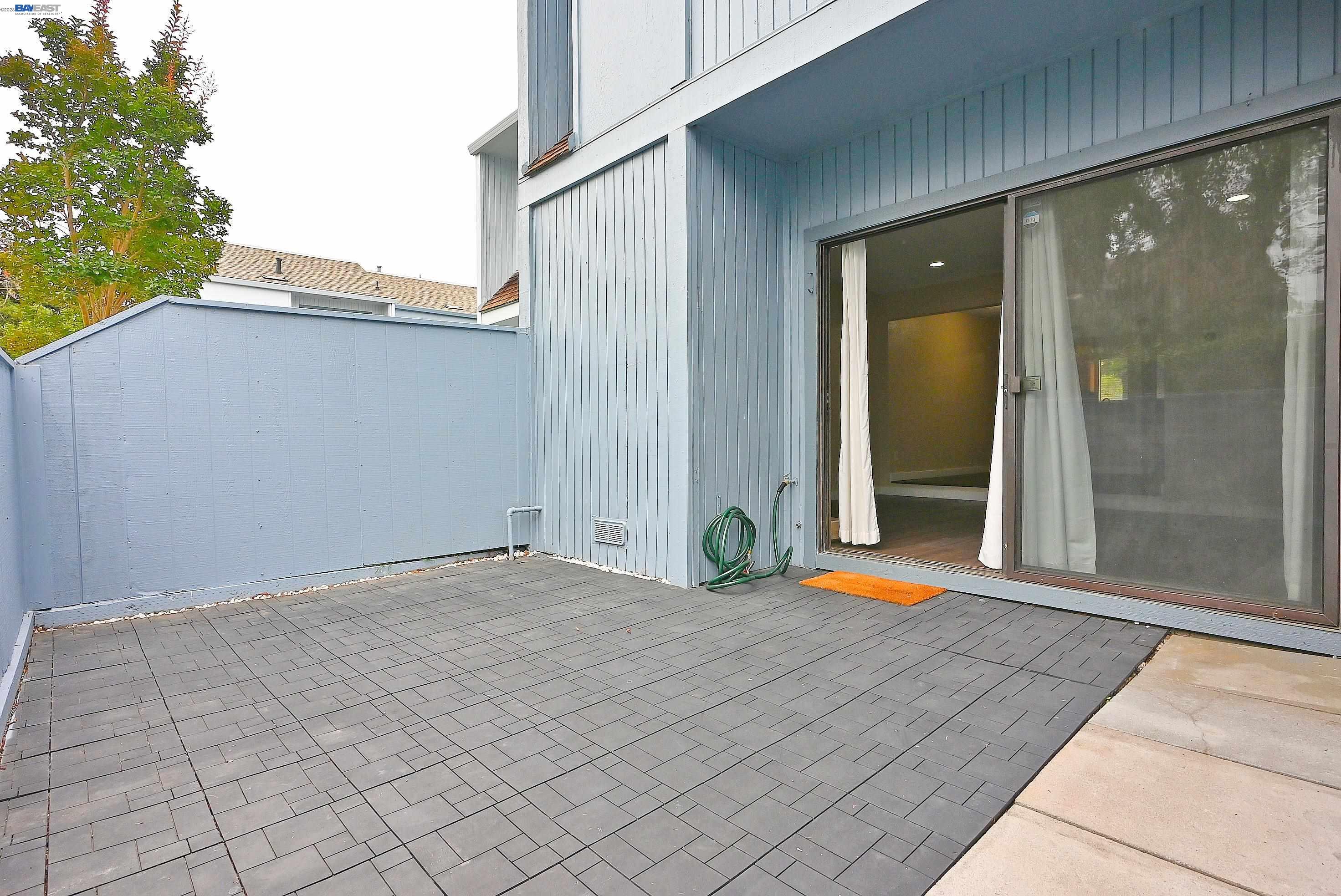 17994 Azalea Road Hayward, CA 94541 - Photo 4 of 37