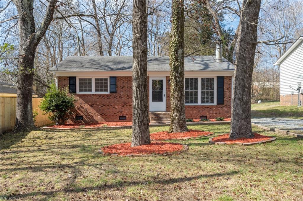 415 Peace Street High Point, NC 27262 - Photo 2 of 33 NEWER ROOF & WINDOWS!