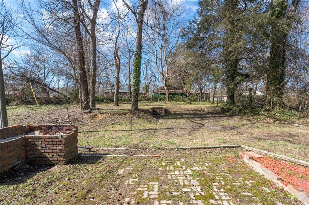 415 Peace Street High Point, NC 27262 - Photo 25 of 33 LOTS OF SPACE FOR GARDENING & ENTERTAINING!!