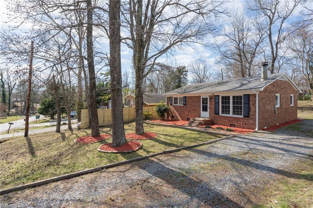 415 Peace Street High Point, NC 27262 - Photo 28 of 33 ONE LEVEL LIVING AT ITS FINEST!