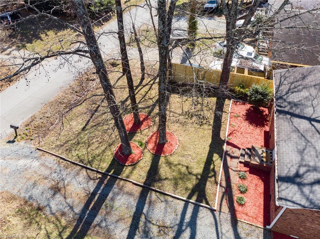 415 Peace Street High Point, NC 27262 - Photo 29 of 33 PRIVACY FENCE~