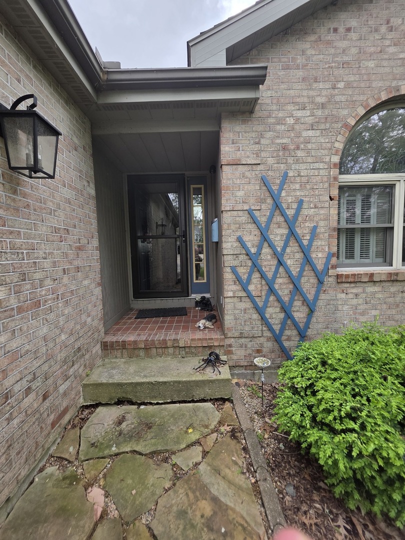 107 Comanche Trail Loda, IL 60948 - Photo 3 of 37 a view of entrance