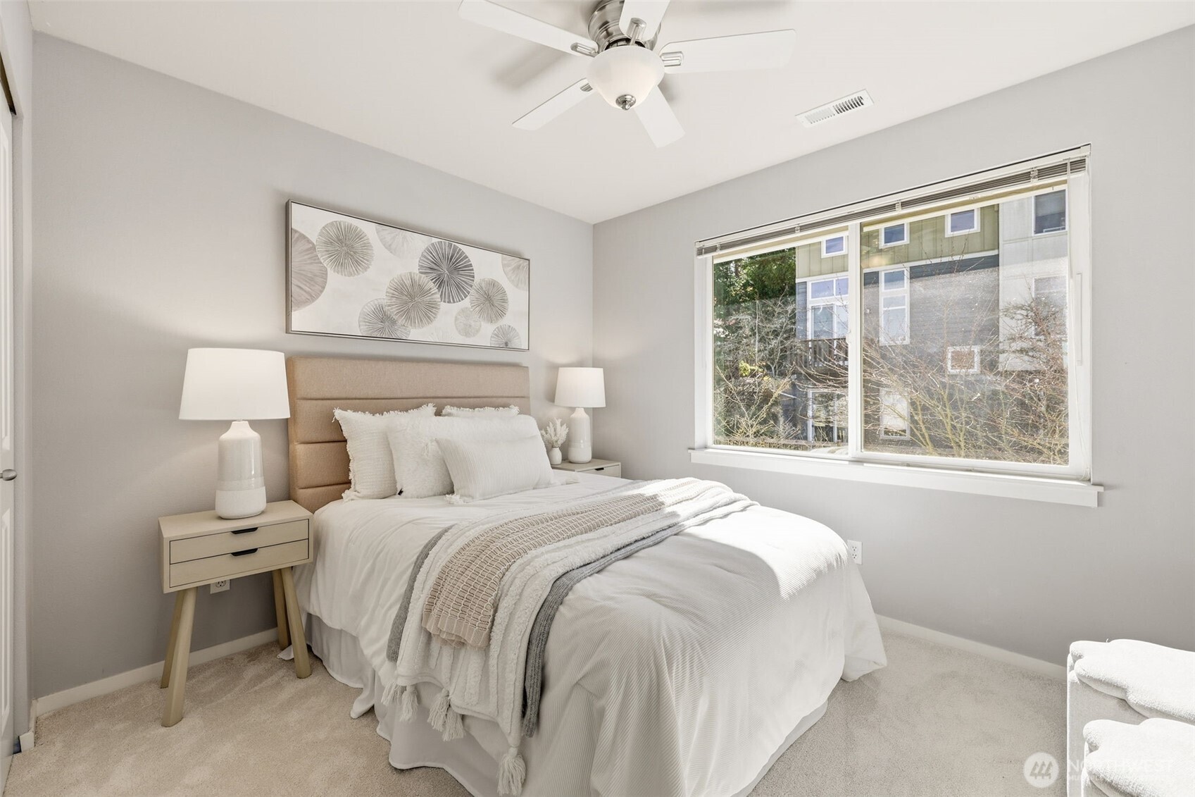 129 Cougar Ridge Road Northwest, Unit 1404 Issaquah, WA 98027 - Photo 17 of 27 Gallery Image 17