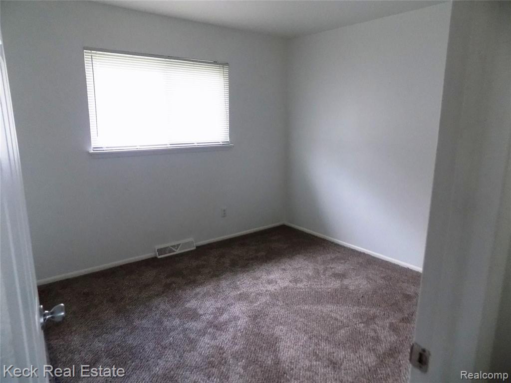 11248 Pardee Road Taylor, MI 48180 - Photo 15 of 30