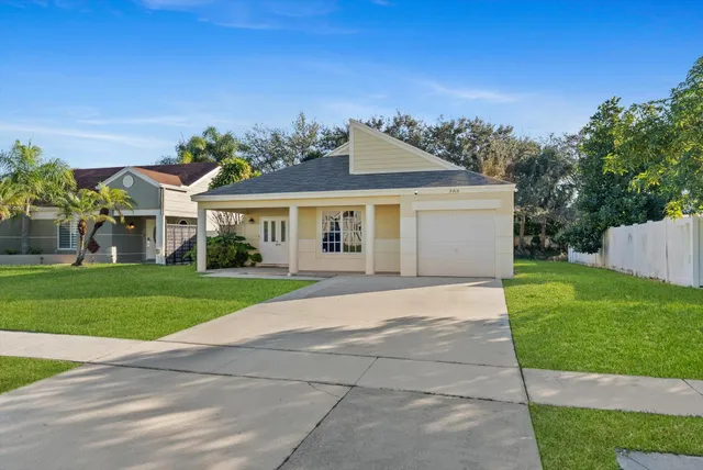 $480,000 | 8414 Dynasty Drive, Boca Raton, FL 33433