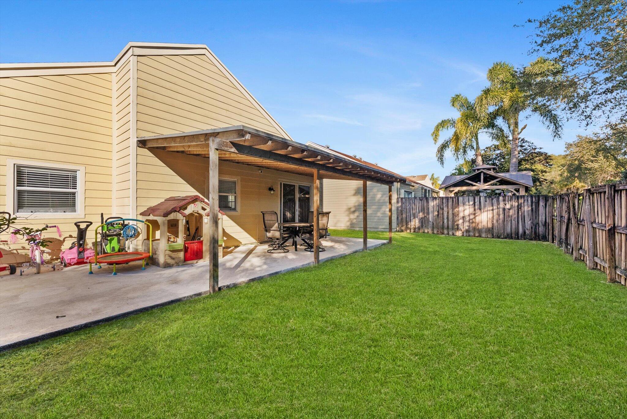 8414 Dynasty Drive Boca Raton, FL 33433 - Photo 23 of 37 23-23