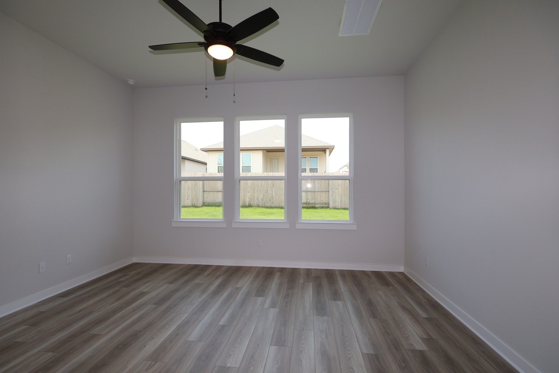 328 Marisol Bend Georgetown, TX 78626 - Photo 12 of 17