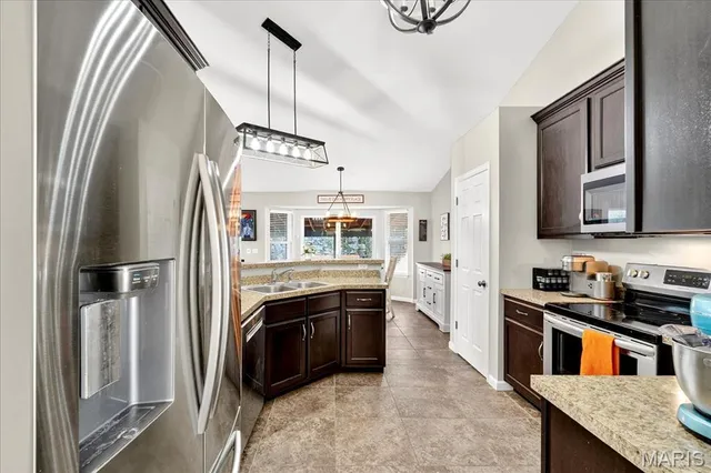 $399,900 | 2686 Breakwater Drive, Imperial, MO 63052