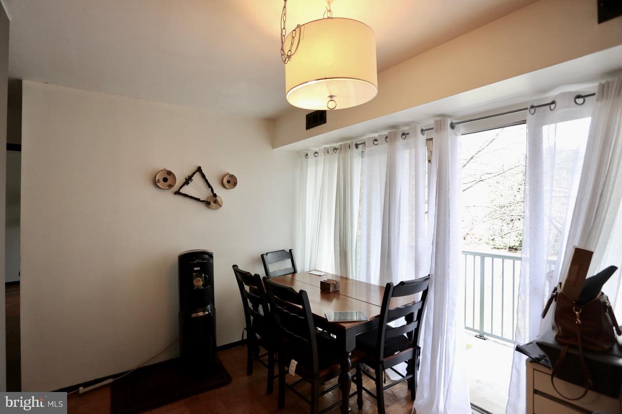 2911 Charing Cross Road, Unit 10 Falls Church, VA 22042 - Photo 11 of 23