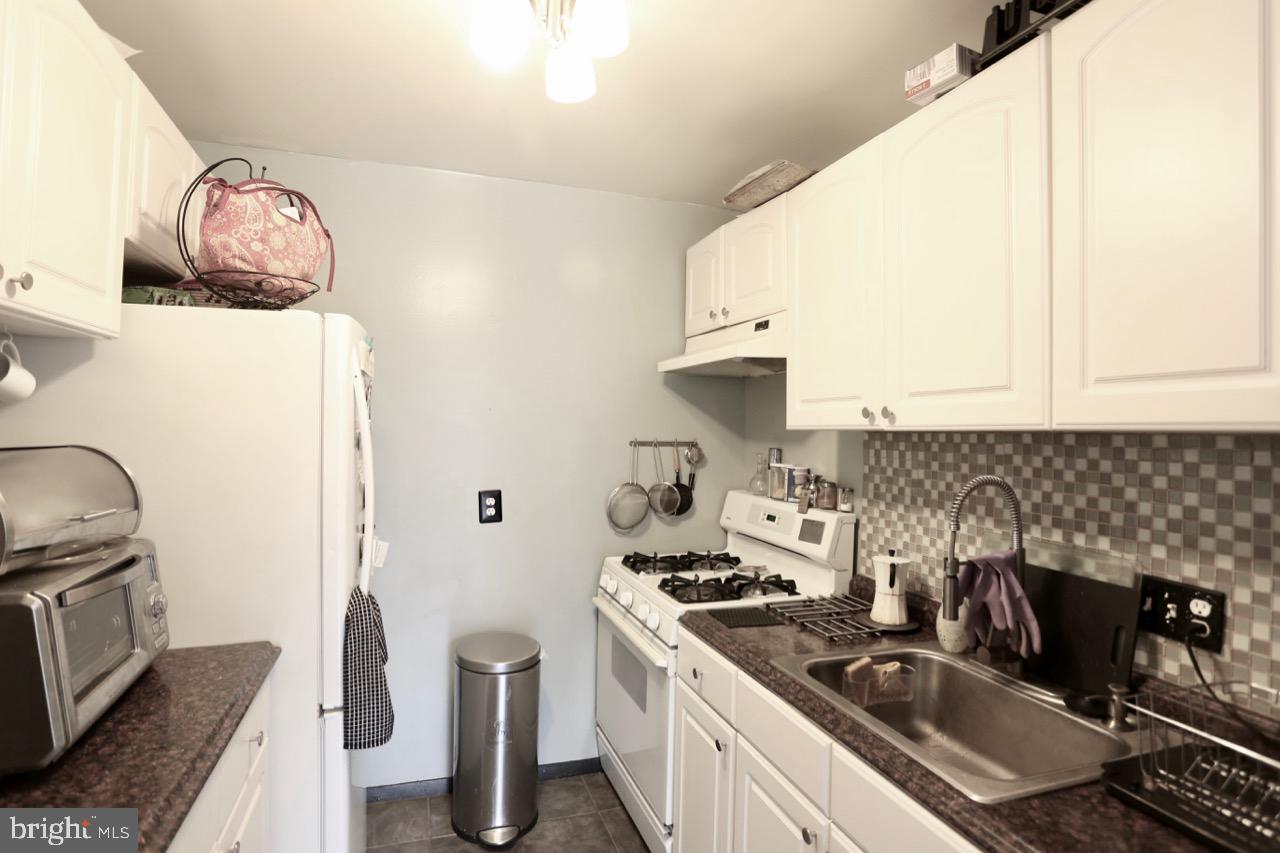 2911 Charing Cross Road, Unit 10 Falls Church, VA 22042 - Photo 13 of 23