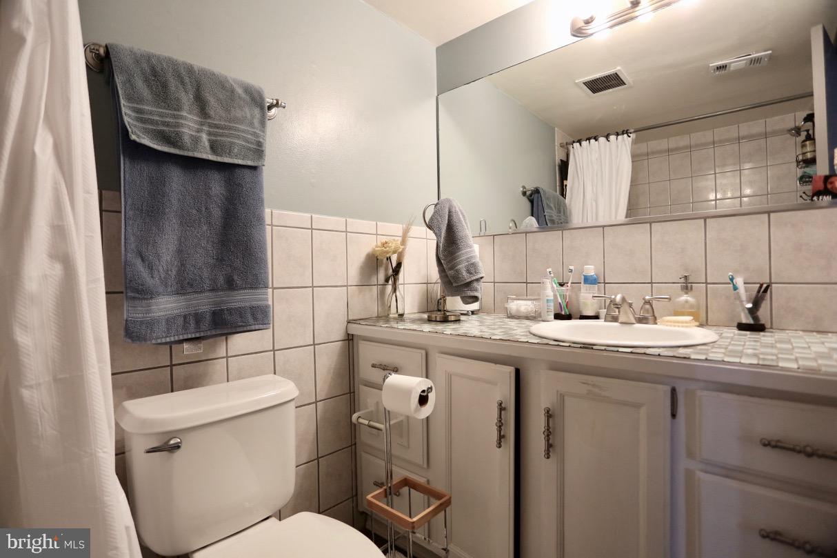 2911 Charing Cross Road, Unit 10 Falls Church, VA 22042 - Photo 19 of 23