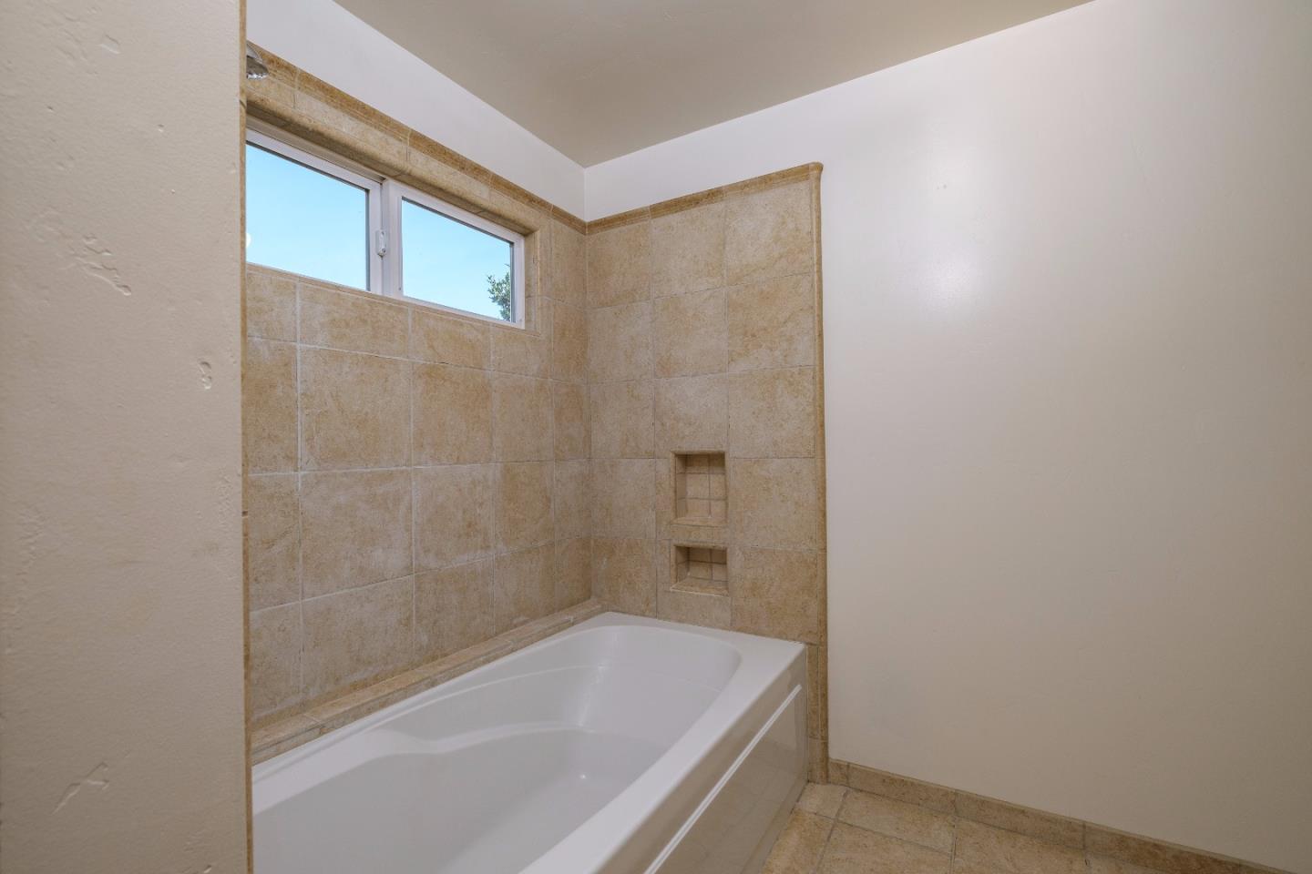 987 Paloma Road Del Rey Oaks, CA 93940 - Photo 13 of 22 Gallery Image 13