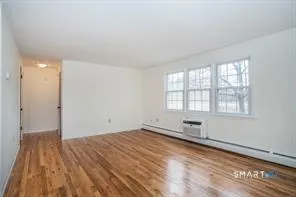 $1,650 | 3 Brickyard Road, Unit 17B, Farmington, CT 06032